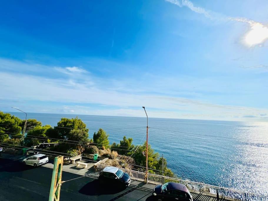 Suite Sunset 7 - Fronte Mare Санремо Экстерьер фото